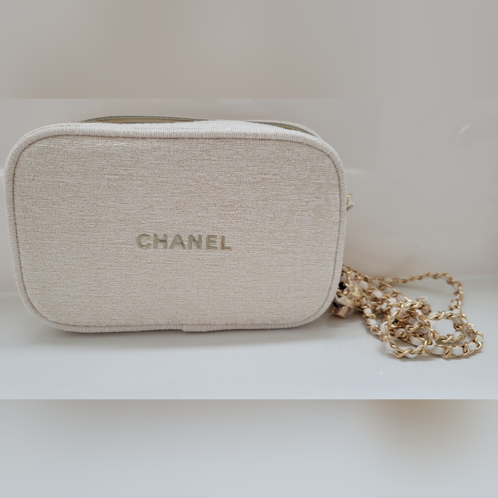 CHANEL Cream Cosmetic Bag with Gold Chain
